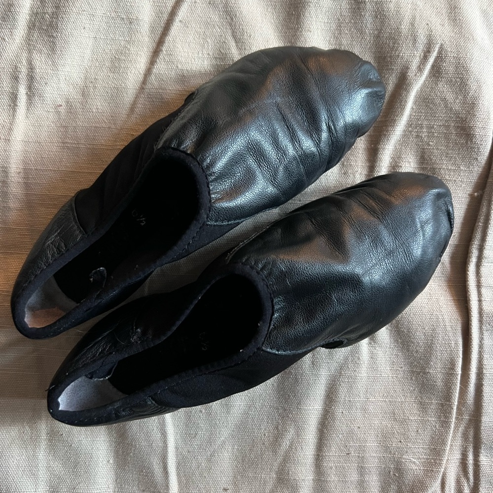 Bloch jazz shoes